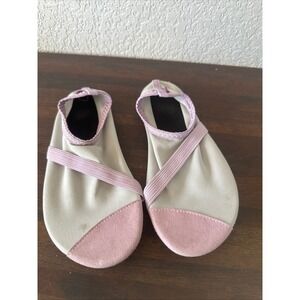 FitKicks Ballet Flat Water Shoes Light Gray Pink Size 7‎